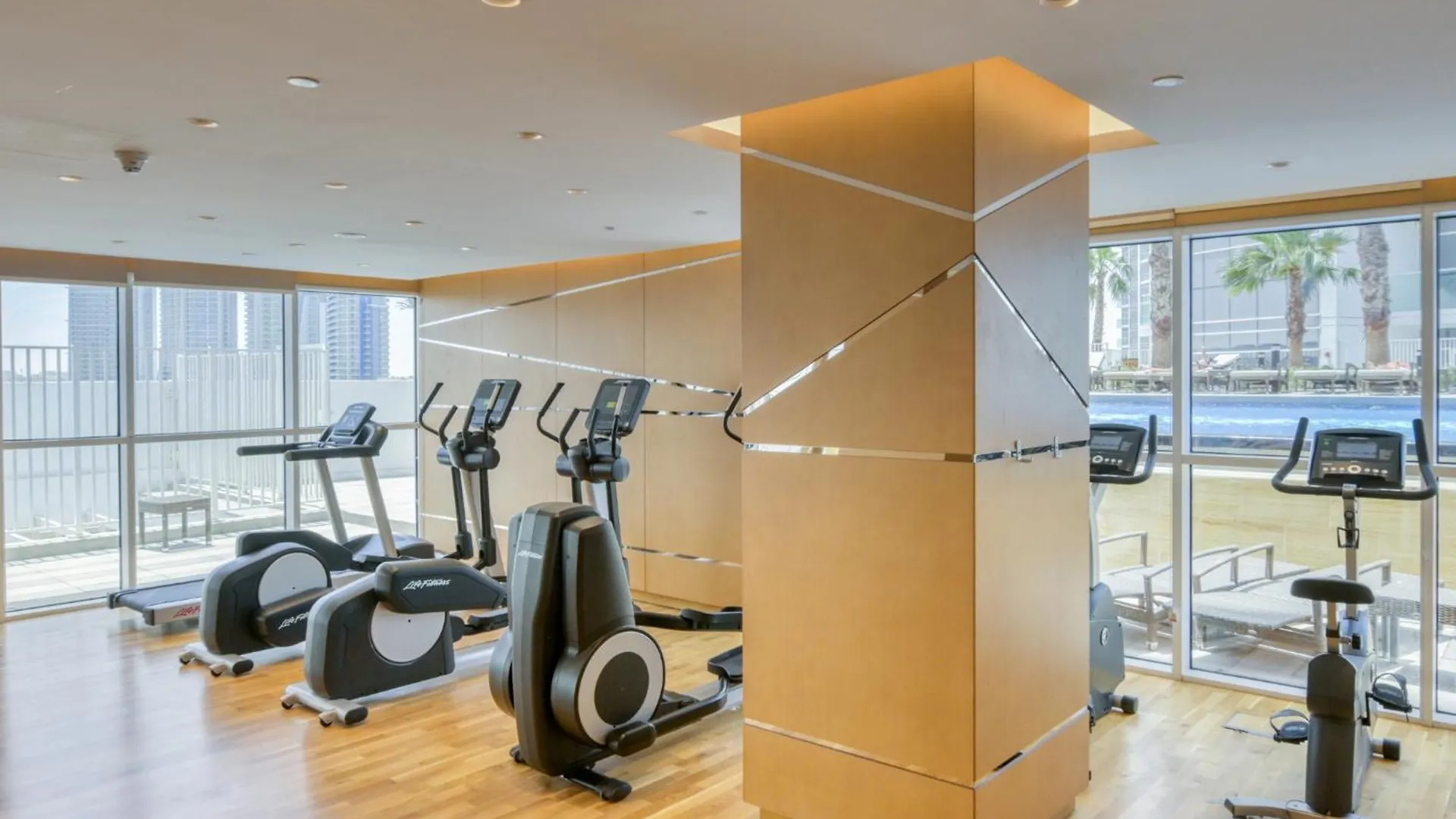 Elegant One Bedroom Apartment Dubai 0*,